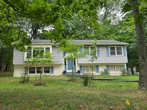 Exterior - 154 Hillside Ave, Bridgewater, NJ 08807 photo 8 of 8