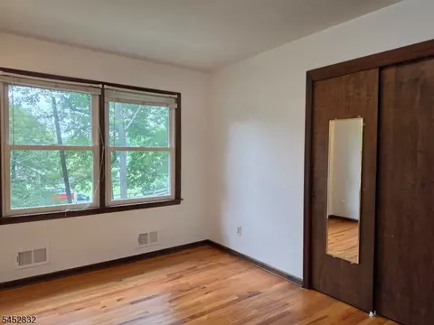 Bedroom - 154 Hillside Ave, Bridgewater, NJ 08807 photo 4 of 6