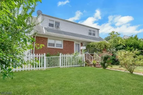 48 Doherty Dr S, Clifton, NJ 07013