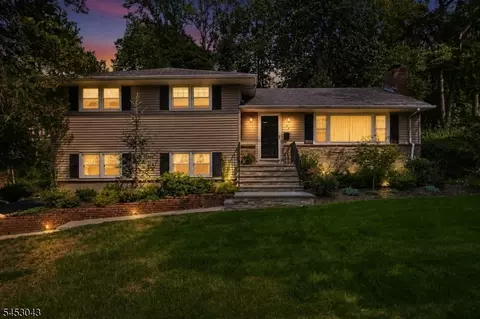 23 Evergreen Dr, Berkeley Heights, NJ 07922