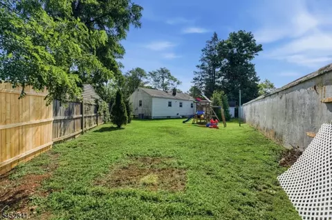 Exterior - 77 Deborah Ct, Plainfield, NJ 07062 photo 5 of 5