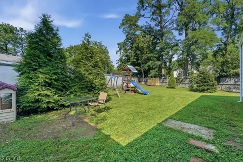 Exterior - 77 Deborah Ct, Plainfield, NJ 07062 photo 2 of 5