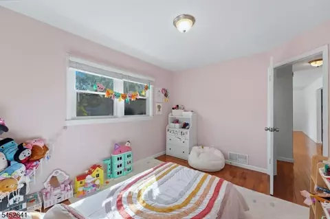 Bedroom - 77 Deborah Ct, Plainfield, NJ 07062 photo 2 of 7