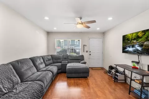 Other - 422 E Front St # E, Plainfield, NJ 07060 photo 2 of 10