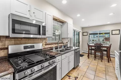 Other - 422 E Front St # E, Plainfield, NJ 07060 photo 4 of 10