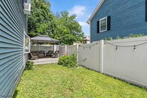 Exterior - 422 E Front St # E, Plainfield, NJ 07060 photo 6 of 9