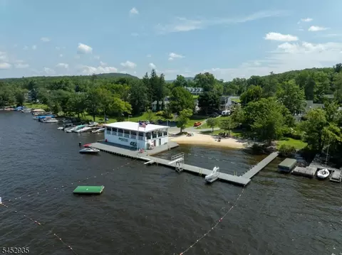 175 Long Pond Rd, Hewitt, NJ 07421