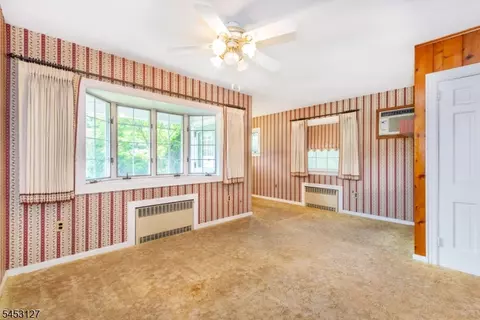 Living - 1431 Alps Rd, Wayne, NJ 07470 photo 6 of 6