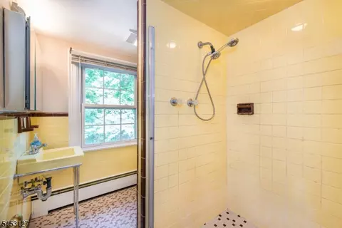 Bath - 1431 Alps Rd, Wayne, NJ 07470 photo 2 of 3