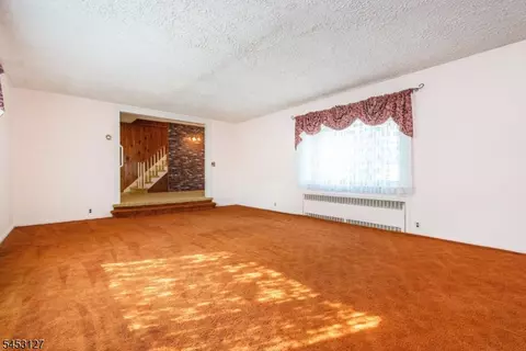 Living - 1431 Alps Rd, Wayne, NJ 07470 photo 4 of 6