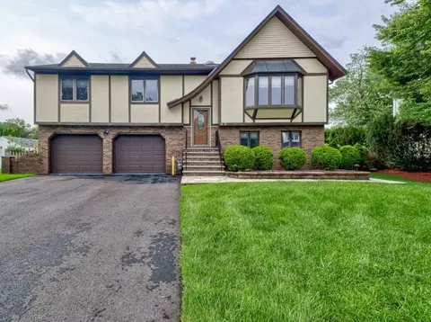 28 Randolph St, Lincoln Park, NJ 07035