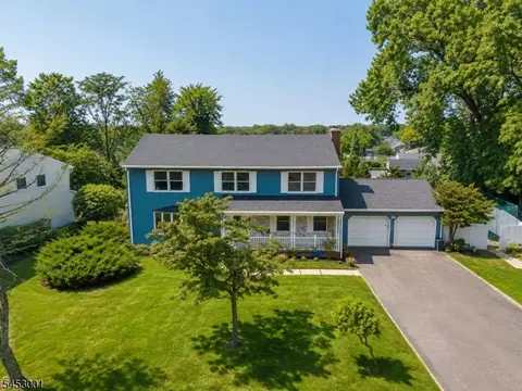 3272 Evergreen Ln, South Plainfield, NJ 07080
