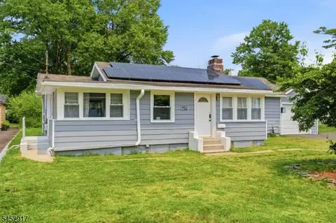 107 Minnehaha Blvd, Parsippany-troy Hills Twp, NJ 07034