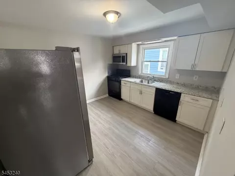 Kitchen - 240 Wainwright St, Newark, NJ 07112 photo 2 of 2