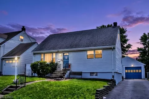 Exterior - 166 Kent St, Hackensack, NJ 07601 photo 1 of 2