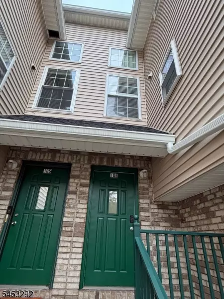 106 Tomahawk Ct, Belle Mead, NJ 08502