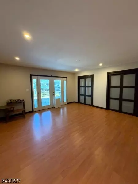 109 N Shore Pt #B, Montague Twp, NJ 07827