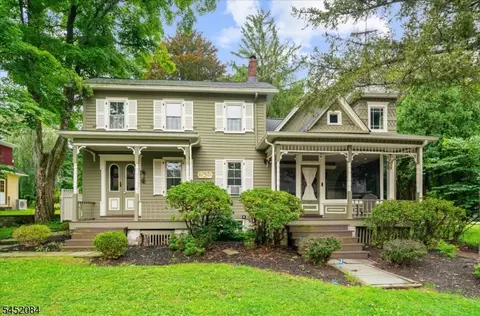 47 Main St, Califon, NJ 07830