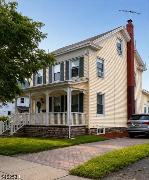 22 E High St, Bound Brook, NJ 08805