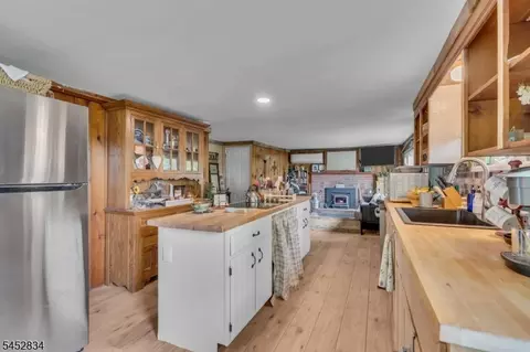 20 Plaza Dr, Newton, NJ 07860