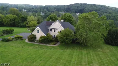 199 County Road 517, Tewksbury Twp, NJ 07830