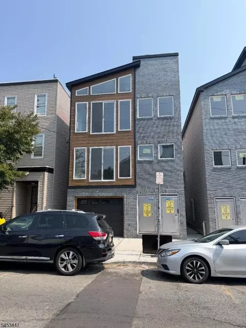 195 N 12th St, Newark, NJ 07107