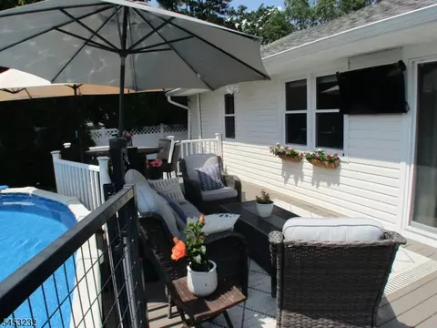 Exterior - 407 Hillside Ave, Springfield, NJ 07081 photo 3 of 10