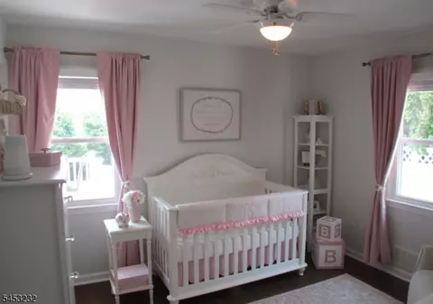 Bedroom - 407 Hillside Ave, Springfield, NJ 07081 photo 4 of 7