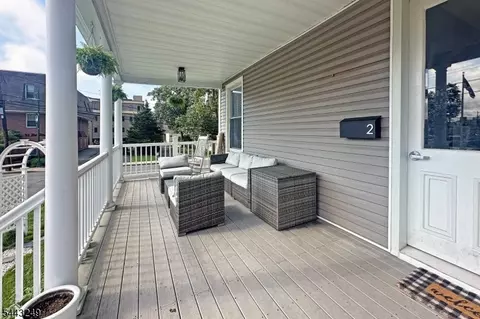 Exterior - 2 Hillside Ave, Summit, NJ 07901 photo 4 of 5