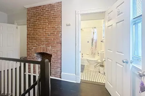 Entry Way - 2 Hillside Ave, Summit, NJ 07901 photo 2 of 3