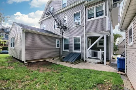 Exterior - 2 Hillside Ave, Summit, NJ 07901 photo 5 of 5