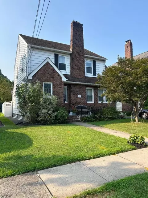 17 Ferncliff Rd, Bloomfield, NJ 07003