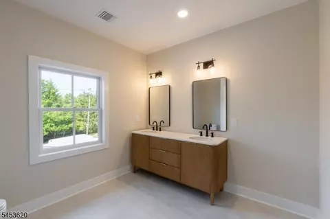 Bath - 30 E Main St, Mendham, NJ 07945 photo 1 of 9