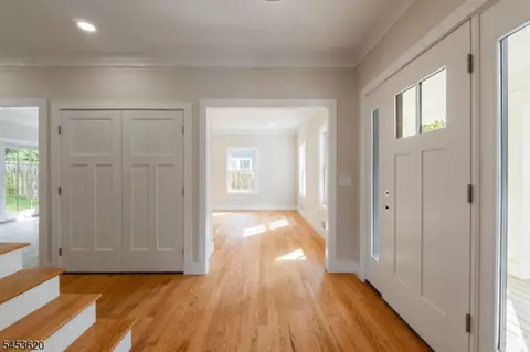 Entry Way - 30 E Main St, Mendham, NJ 07945 photo 2 of 3