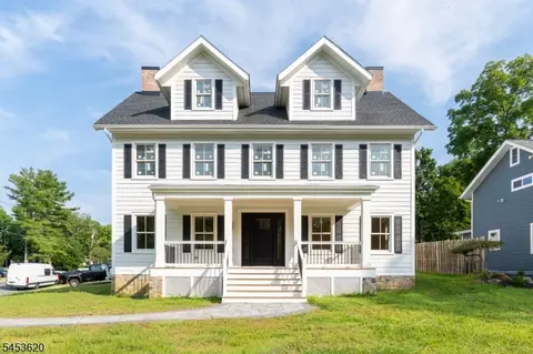 Exterior - 30 E Main St, Mendham, NJ 07945 photo 2 of 5