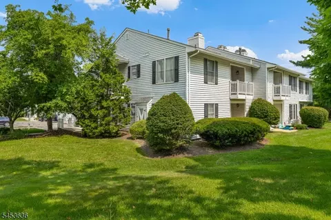 309 Sparrow Ct, Three Bridges, NJ 08887