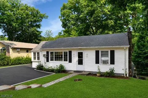 9 David Rd, Stanhope, NJ 07874 photo 1