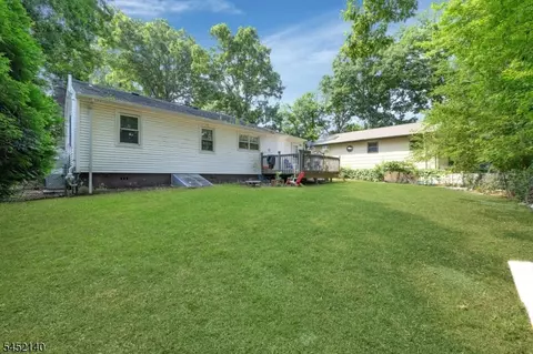 9 David Rd, Stanhope, NJ 07874 photo 2