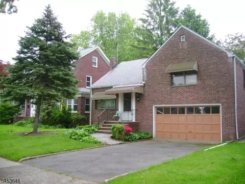 40 Ridgewood Ave, Irvington, NJ 07111