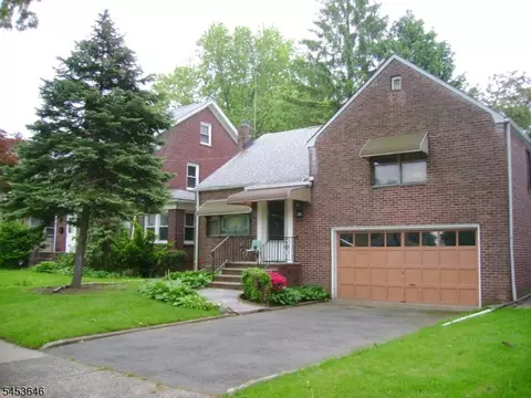 40 Ridgewood Ave, Irvington, NJ 07111