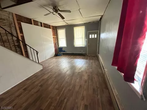 139 S Sussex St, Gloucester City, NJ 08030