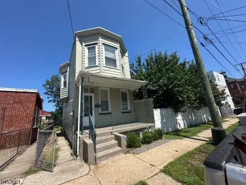 139 S Sussex St, Gloucester City, NJ 08030