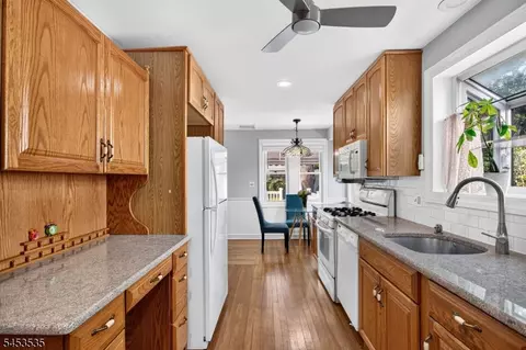 Kitchen - 1 Perry Pl, Springfield, NJ 07081 photo 2 of 4
