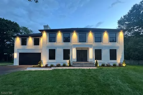 41 Pino Ct, Clifton, NJ 07013
