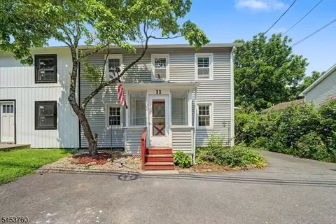 11 Axford Ave, Oxford, NJ 07863