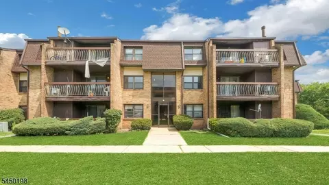 1520 Raspberry Ct #1520, Edison, NJ 08817