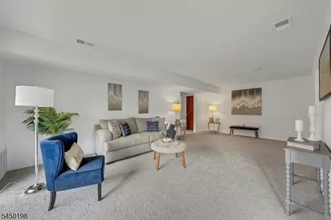 Living - 1520 Raspberry Ct #1520, Edison, NJ 08817 photo 1 of 2