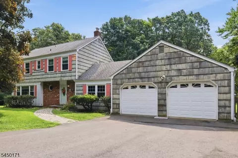 745 Backhus Estate Rd, Glen Gardner, NJ 08826