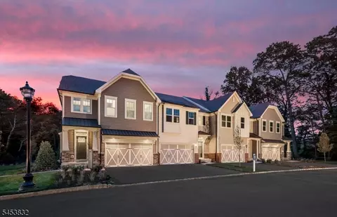 25 Albie Dr, Mountain Lakes, NJ 07046