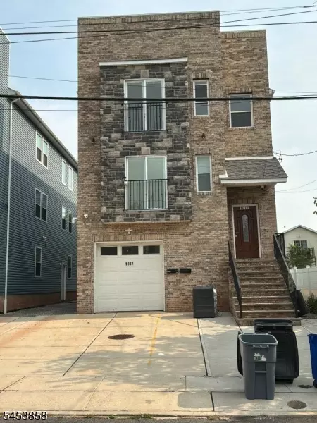 1017 Laura St, Elizabeth, NJ 07201